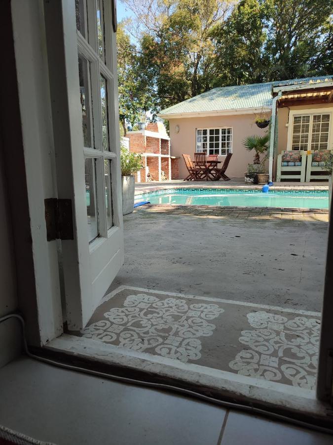 Paradise In The City Cottage Two Puerto Elizabeth Exterior foto